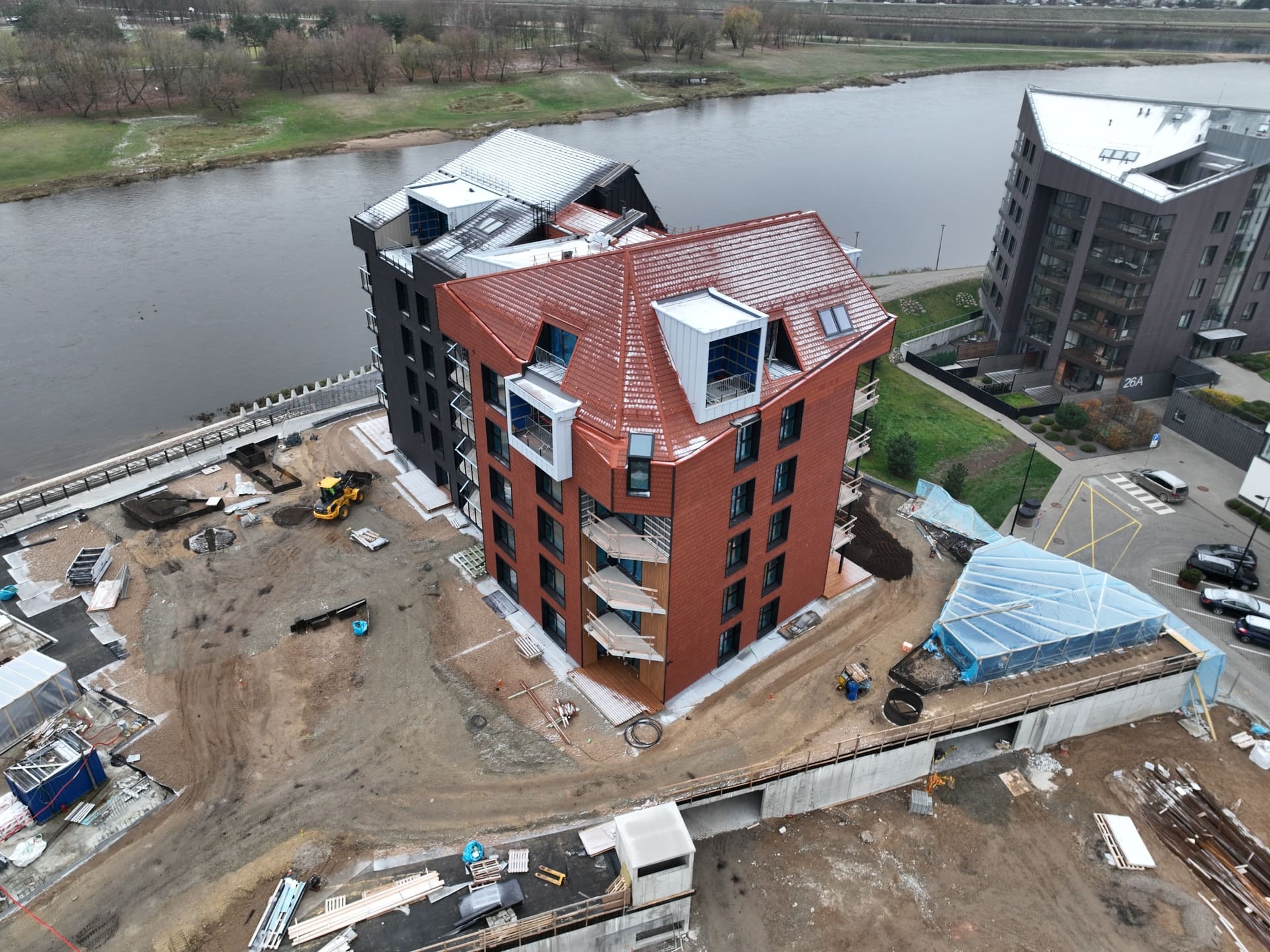 DJI_20231118103703_0001_V